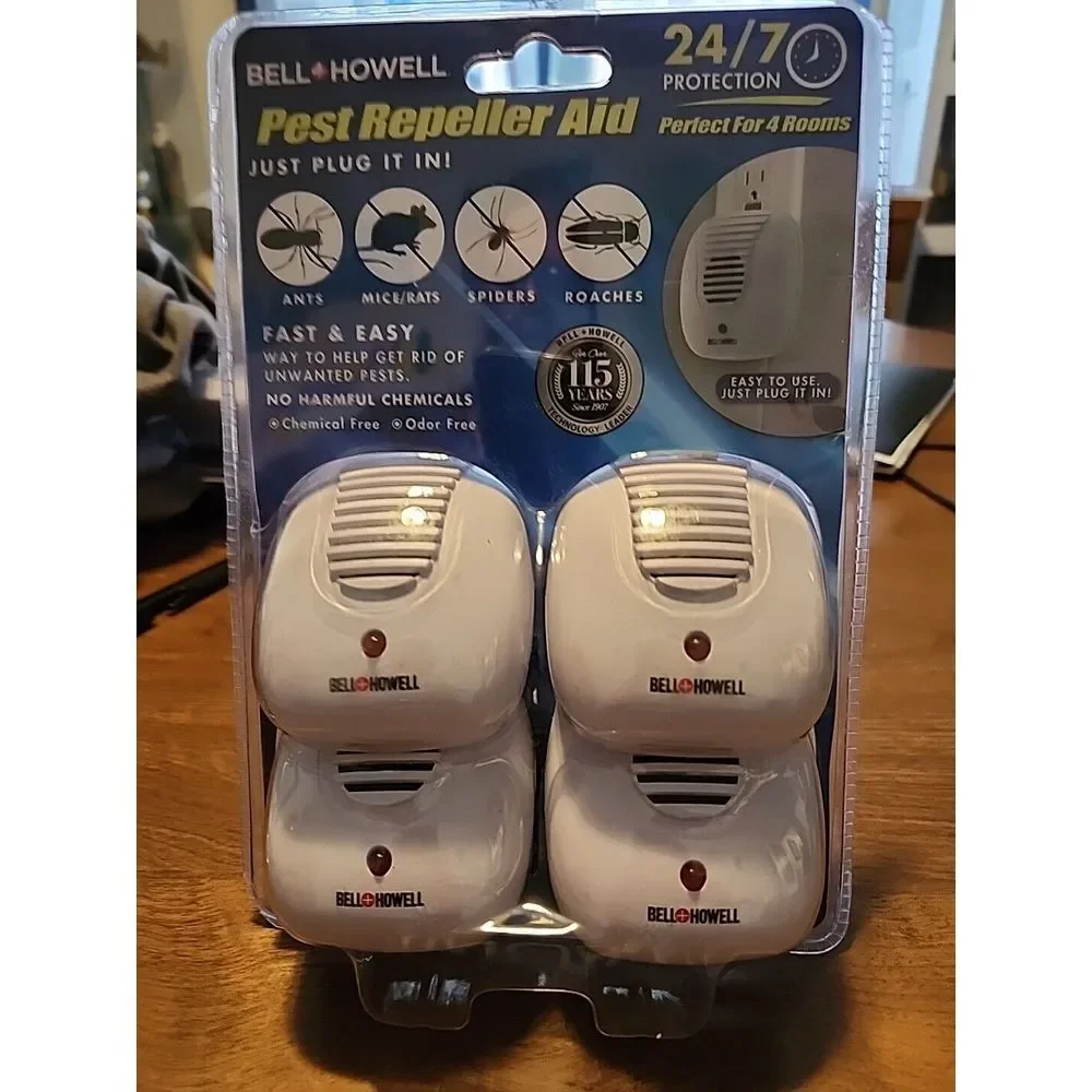 New In Package Ultra Sonic Pest Repellers Bell Howell Plug In Set Of 4
